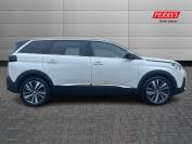 PEUGEOT 5008 2019 (19)