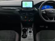 FORD KUGA 2023 (73)