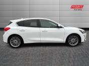 FORD FOCUS 2019 (19)