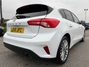 FORD FOCUS 2019 (19)