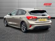 FORD FOCUS 2019 (19)