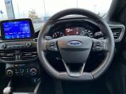 FORD FOCUS 2019 (19)