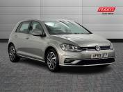 VOLKSWAGEN GOLF 2019 (69)