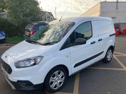 FORD TRANSIT COURIER 2021 (71)