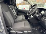 VAUXHALL VIVARO 2024 (74)