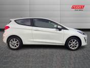 FORD FIESTA 2019 (19)