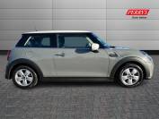 MINI HATCHBACK 2021 (71)