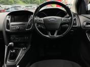 FORD FOCUS 2017 (17)