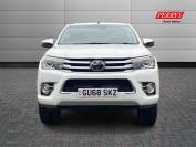 TOYOTA HILUX 2018 (68)