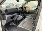 VAUXHALL VIVARO 2021 (21)