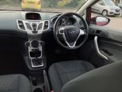 FORD FIESTA 2011 (11)