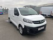 VAUXHALL VIVARO 2021 (21)