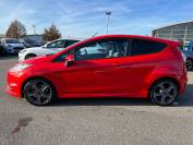 FORD FIESTA 2016 (16)