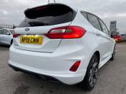 FORD FIESTA 2019 (19)