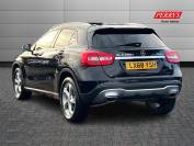 MERCEDES-BENZ GLA 2018 (68)