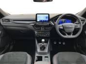 FORD KUGA 2023 (73)