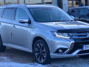 MITSUBISHI OUTLANDER 2018 (18)