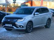 MITSUBISHI OUTLANDER 2018 (18)