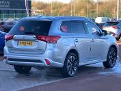 MITSUBISHI OUTLANDER 2018 (18)