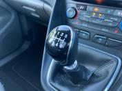 FORD GRAND TOURNEO CONNECT 2020 (70)