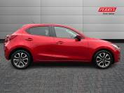 MAZDA 2 2016 (16)