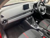 MAZDA 2 2016 (16)