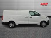 VAUXHALL VIVARO 2021 (70)