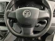 VAUXHALL VIVARO 2021 (70)