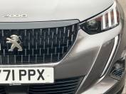 PEUGEOT 2008 2021 (71)