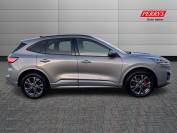 FORD KUGA 2022 (72)