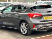 FORD FOCUS-VIGNALE 2019 (19)