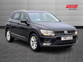 VOLKSWAGEN TIGUAN 2017 (17) at Perrys Alfreton