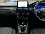 FORD KUGA 2022 (72)