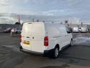 VAUXHALL VIVARO 2021 (21)