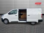 VAUXHALL VIVARO 2021 (21)