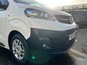 VAUXHALL VIVARO 2021 (21)