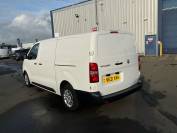 VAUXHALL VIVARO 2021 (21)