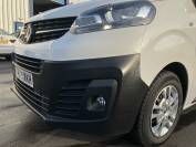 VAUXHALL VIVARO 2021 (21)