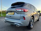 FORD KUGA 2023 (73)