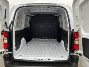 VAUXHALL COMBO CARGO 2024 (74)