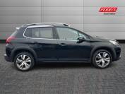 PEUGEOT 2008 2021 (71)