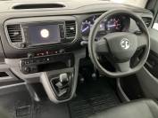 VAUXHALL VIVARO 2021 (21)