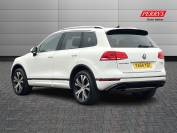 VOLKSWAGEN TOUAREG 2015 (64)