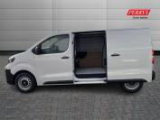 VAUXHALL VIVARO 2024 (74)