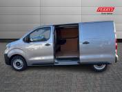 VAUXHALL VIVARO 2024 (74)