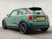 MINI HATCHBACK 2021 (21)