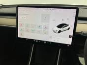 TESLA MODEL 3 2019 (69)