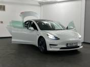 TESLA MODEL 3 2019 (69)