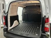 VAUXHALL COMBO CARGO 2024 (74)