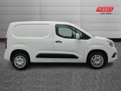 VAUXHALL COMBO CARGO 2021 (21)